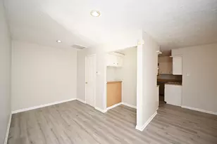 5614 Bough Ct, Houston, TX 77092 - Photo 22