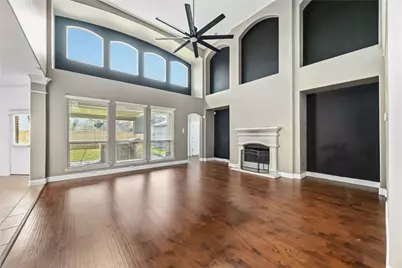 2522 Crystal Shore Drive, Rosharon, TX 77583 - Photo 4