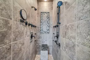 1260 Fries Rd, Houston, TX 77055 - Photo 24
