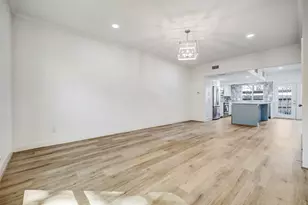14715 Barryknoll Ln, Houston, TX 77079 - Photo 8
