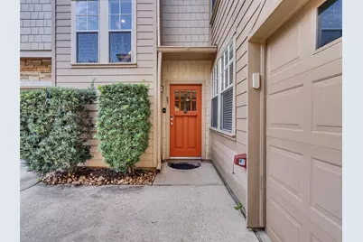 83 Scarlet Woods Court #83, The Woodlands, TX 77380 - Photo 4