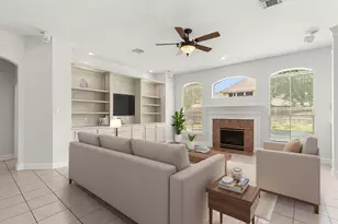 1807 Rustic Hills Ct, Sugar Land, TX 77479 - Photo 16