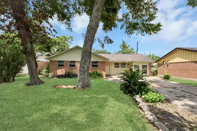 505 Jasmine Street, Richwood, TX 77531 - Photo 1