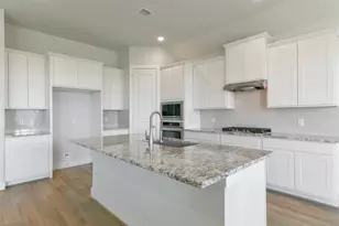 3203 Hidden Mist Dr, Texas City, TX 77568 - Photo 2