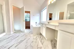 414 Lookout Ln, Dickinson, TX 77539 - Photo 10