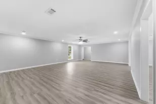 114 Caldwell St, Baytown, TX 77520 - Photo 4