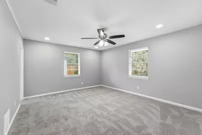 114 Caldwell Street, Baytown, TX 77520 - Photo 16
