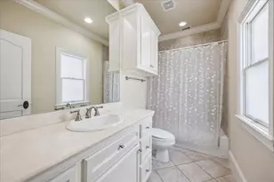 37 Hackberry Ln, Houston, TX 77027 - Photo 18