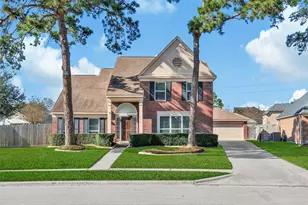 17618 Rustling Aspen Ln, Houston, TX 77095 - Photo 2