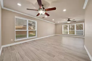 17618 Rustling Aspen Ln, Houston, TX 77095 - Photo 10