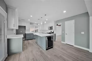 17618 Rustling Aspen Ln, Houston, TX 77095 - Photo 8