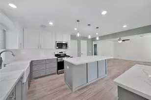 17618 Rustling Aspen Ln, Houston, TX 77095 - Photo 4