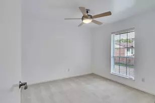 14325 Lost Meadow Ln, Houston, TX 77079 - Photo 14