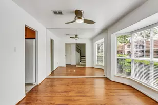 14325 Lost Meadow Ln, Houston, TX 77079 - Photo 4