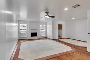 14325 Lost Meadow Ln, Houston, TX 77079 - Photo 22