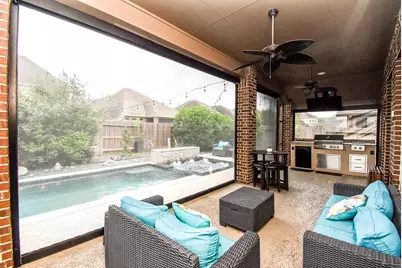 9214 Holloway Cliff Lane, Cypress, TX 77433 - Photo 8