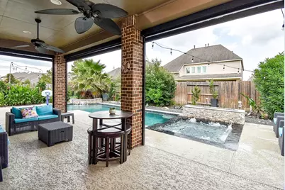 9214 Holloway Cliff Lane, Cypress, TX 77433 - Photo 4