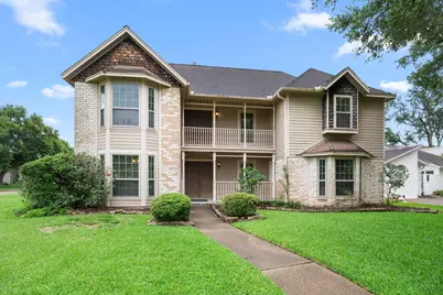 814 Palm Grove Circle, Sugar Land, TX 77498 - Photo 2