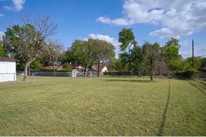 713 Burleson Street, Brenham, TX 77833 - Photo 16