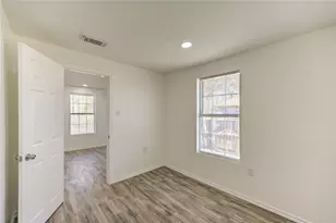 7811 St Louis St, Houston, TX 77028 - Photo 32
