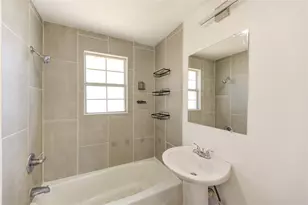 7811 St Louis St, Houston, TX 77028 - Photo 38