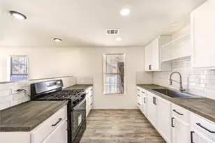 7811 St Louis St, Houston, TX 77028 - Photo 16