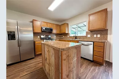 9881 Hyacinth Way, Conroe, TX 77385 - Photo 2