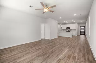 21043 Armstrong County Dr, Cypress, TX 77433 - Photo 16