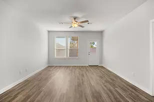 21043 Armstrong County Dr, Cypress, TX 77433 - Photo 14