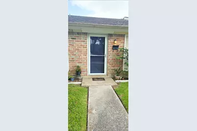 2316 Buchanan Drive, Baytown, TX 77520 - Photo 2