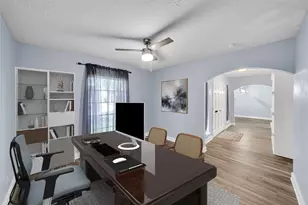 9214 Sharpcrest St, Houston, TX 77036 - Photo 4