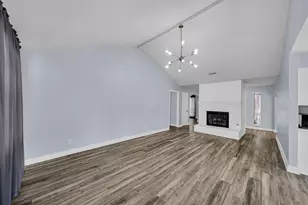 9214 Sharpcrest St, Houston, TX 77036 - Photo 6