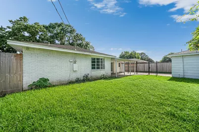 9214 Sharpcrest Street, Houston, TX 77036 - Photo 24