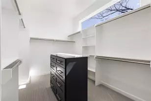 7330 St Lo Rd, Houston, TX 77033 - Photo 12