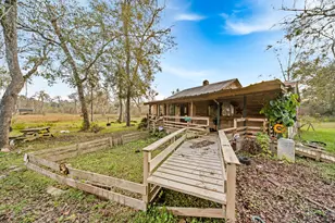 209 River Rd, Angleton, TX 77515 - Photo 36