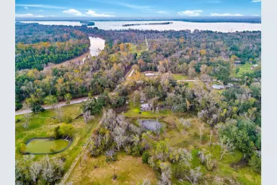 209 River Road, Angleton, TX 77515 - Photo 18