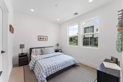 8303 Springwood Creek Lane, Houston, TX 77055 - Photo 6