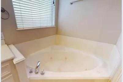 1990 Saint Edmunds Crossing, Dickinson, TX 77539 - Photo 14