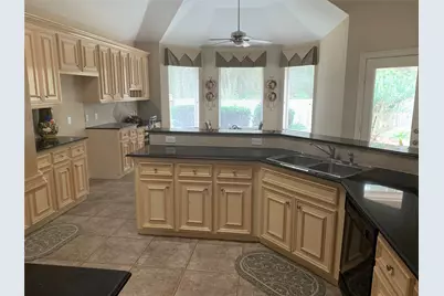 1990 Saint Edmunds Crossing, Dickinson, TX 77539 - Photo 8