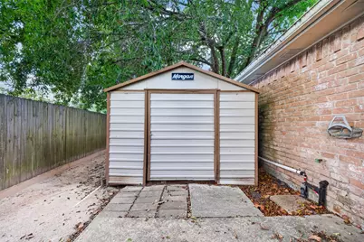 412 Westwood Drive, Friendswood, TX 77546 - Photo 46