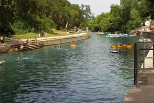 500 N Market St, New Braunfels, TX 78130 - Photo 22