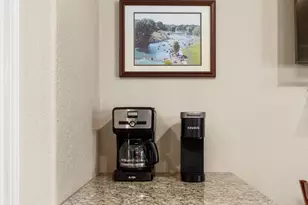 500 N Market St, New Braunfels, TX 78130 - Photo 8