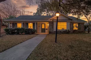 18230 Caprice Ln, Houston, TX 77058 - Photo 1