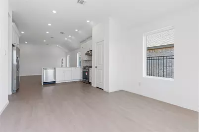 27531 Sunterra Village Drive, Katy, TX 77493 - Photo 14