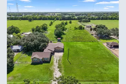 118 Cedar Vale Road, Bay City, TX 77414 - Photo 1