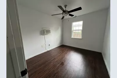 2117 Russell Street, Houston, TX 77026 - Photo 8