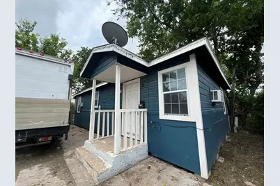 2117 Russell Street, Houston, TX 77026 - Photo 1