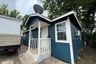 2117 Russell St, Houston, TX 77026 - Photo 1