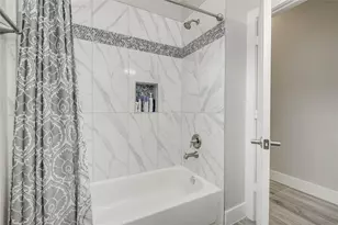 11707 Barwood Bend Dr, Houston, TX 77065 - Photo 22