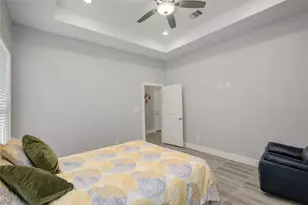 11707 Barwood Bend Dr, Houston, TX 77065 - Photo 18